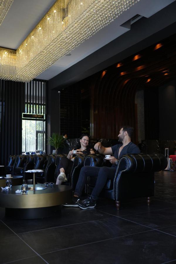 Marlen Hotel Bayrakli Измир Экстерьер фото